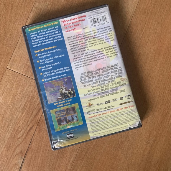 Award winning “Chitty Chitty Bang Bang” DVD movie.Hard to find!! - Picture 2 of 3